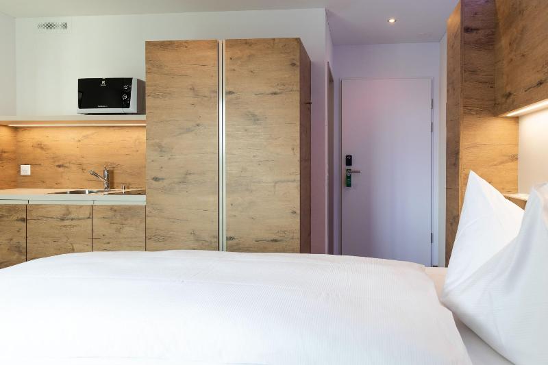 Jet Hotel Zurich Airport - Oda