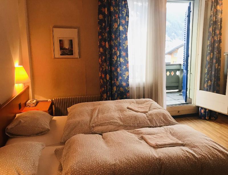 Parkhotel Bellevue Lenk - Oda