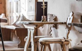 Hotel Strasserwirt - Herrenansitz zu Tirol fotoÄŸrafÄ±