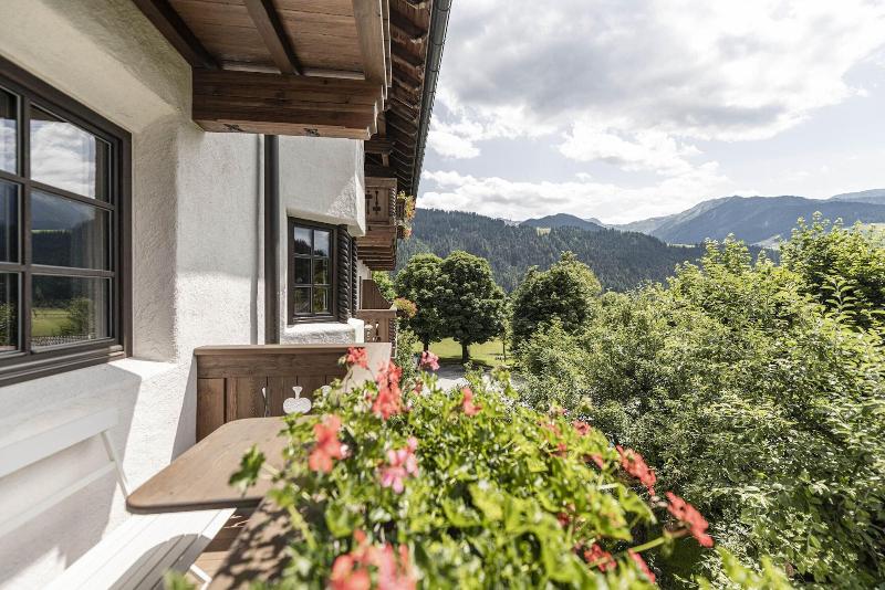 Hotel Strasserwirt - Herrenansitz zu Tirol - Genel