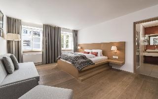 Hotel Strasserwirt - Herrenansitz zu Tirol fotoÄŸrafÄ±