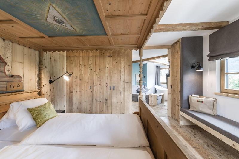 Hotel Strasserwirt - Herrenansitz zu Tirol - Oda