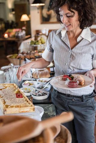 Hotel Strasserwirt - Herrenansitz zu Tirol fotoÄŸrafÄ±