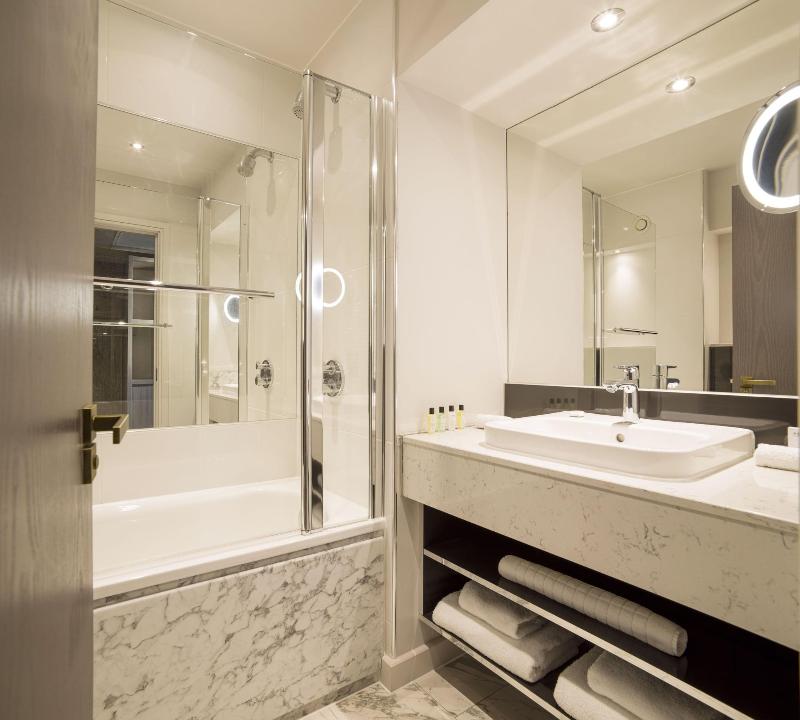 Boulevard Hotel - Oda