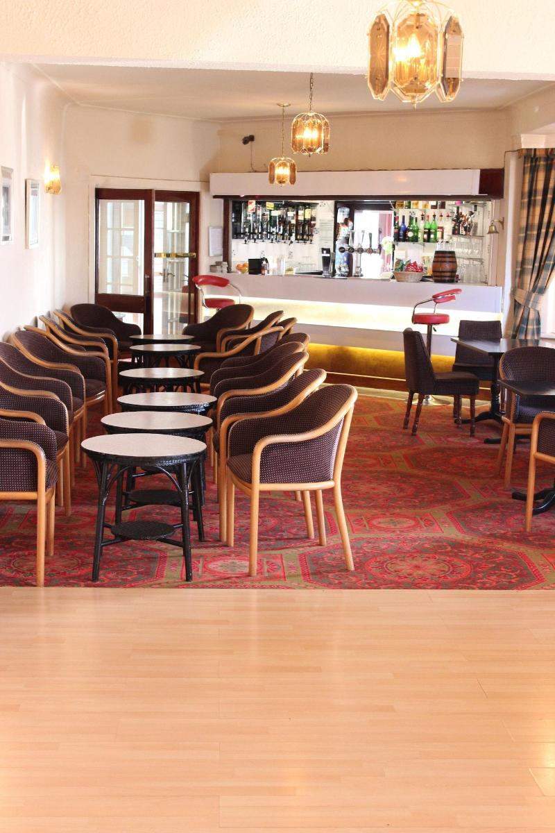 Headlands Hotel - Bar