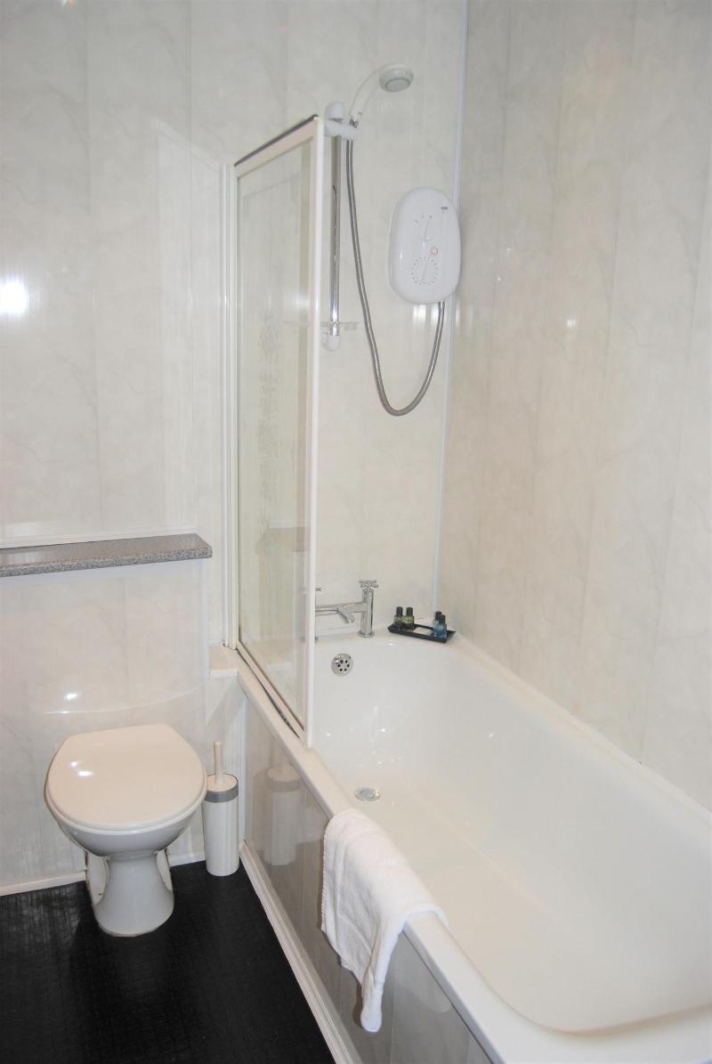 Kingswood Hotel - Oda