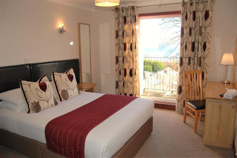 Kingswood Hotel - Oda