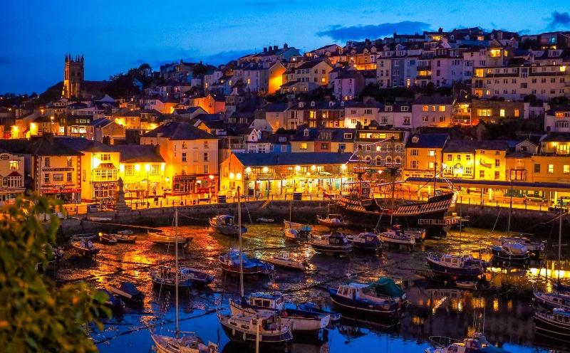 Harbour View - Genel