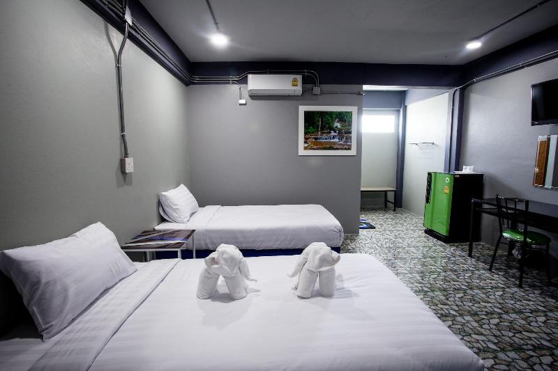 Baan Chang Hotel & Coffee House by ZUZU - Oda