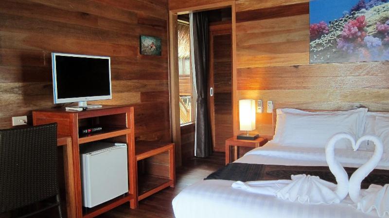 Ten Moons Lipe Resort - Oda