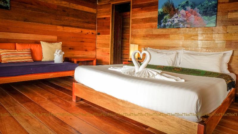 Ten Moons Lipe Resort - Oda