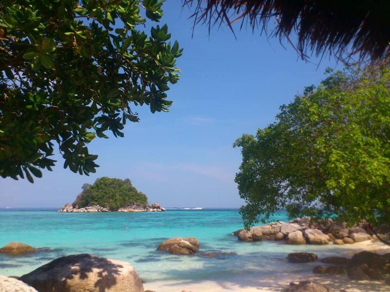 Ten Moons Lipe Resort - Plaj