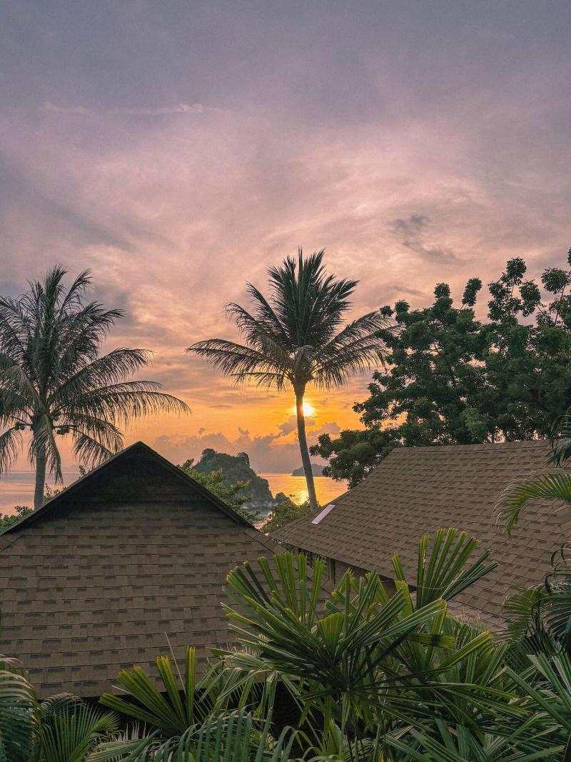Ten Moons Lipe Resort - Plaj
