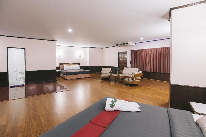 Marine Yensabai Hotel Pattaya - Oda