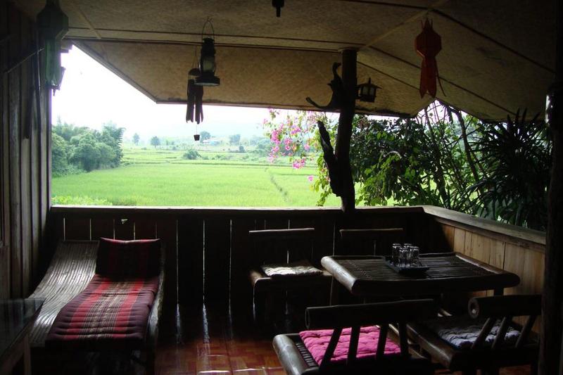 Baan Suan Jantra Home Stay - Oda