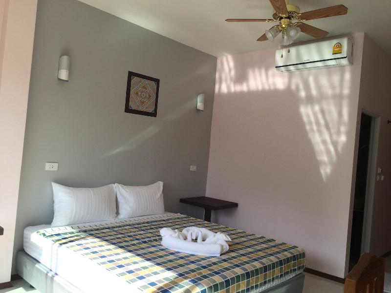 Khaolak Summer House Resort 2 - Oda