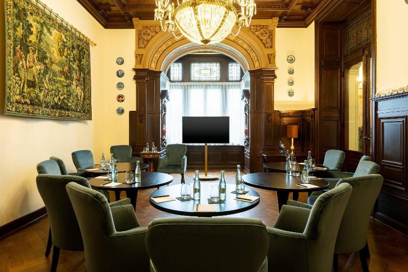 Schloss Lieser, Autograph Collection - Toplantı