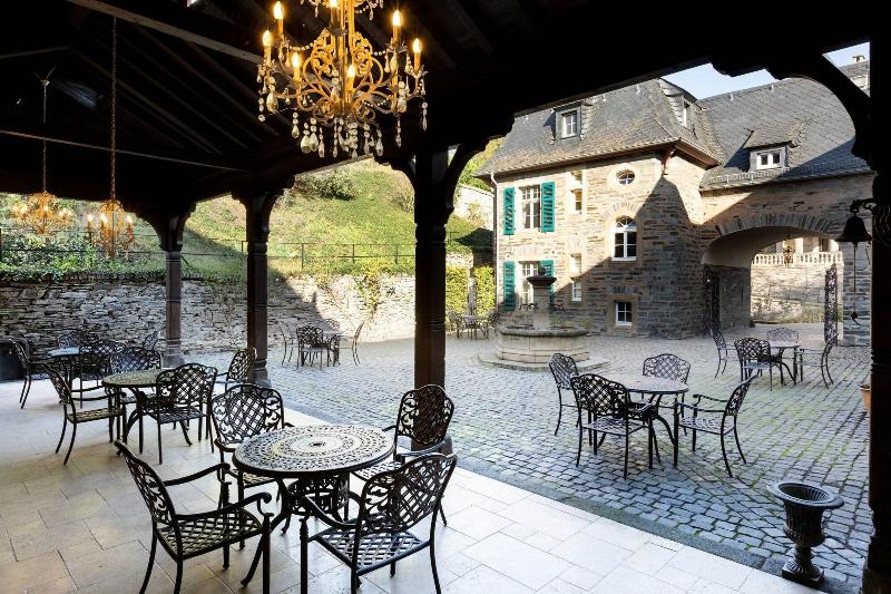 Schloss Lieser, Autograph Collection - Toplantı