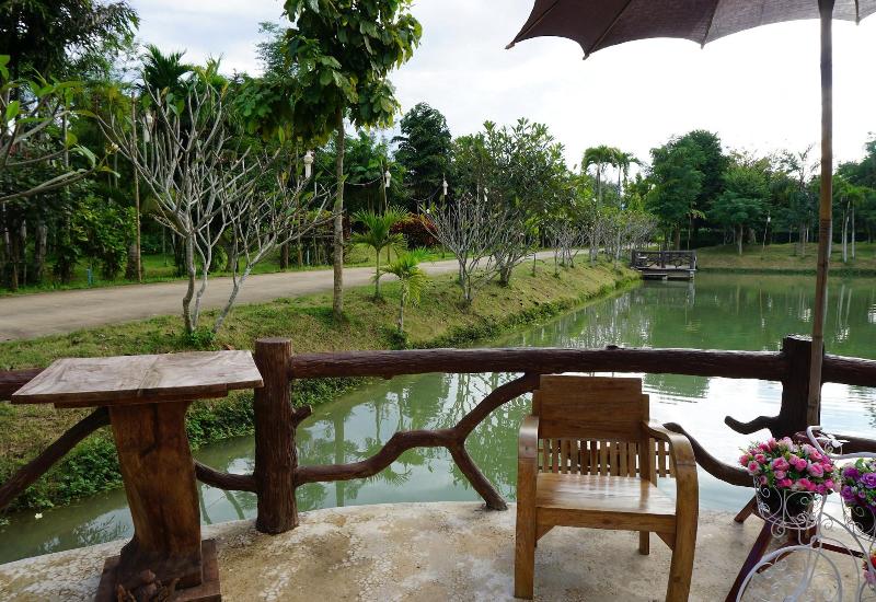 Ban Suan Tawan Chiang Dao - Teras