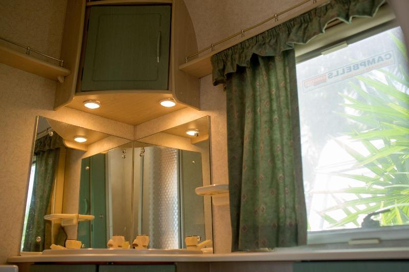 Samui Caravans Beach Camp - Oda