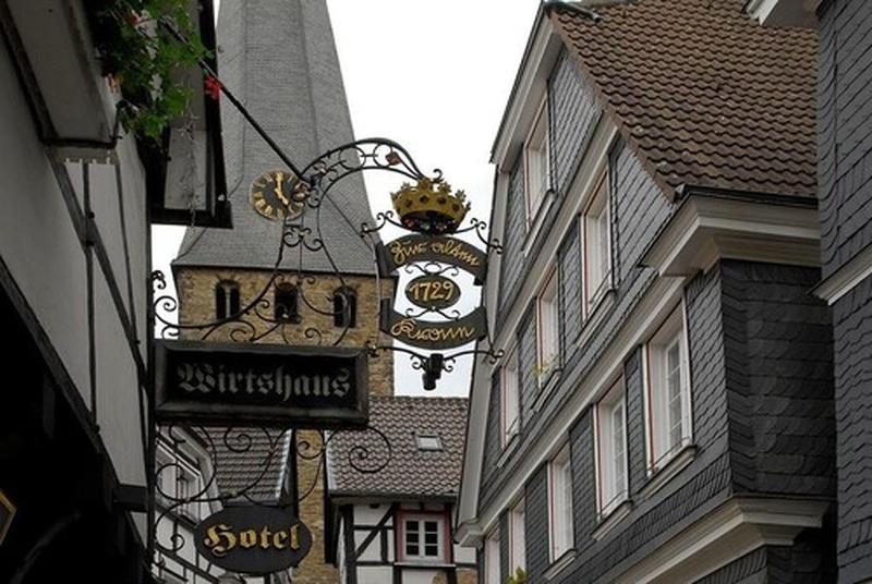 Zur Alten Krone - Genel