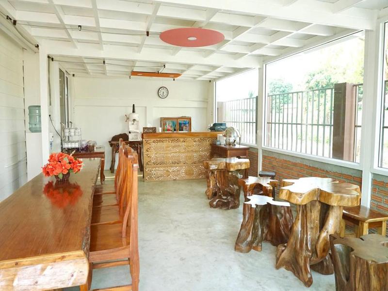Baan Maesot Plus - Lobi