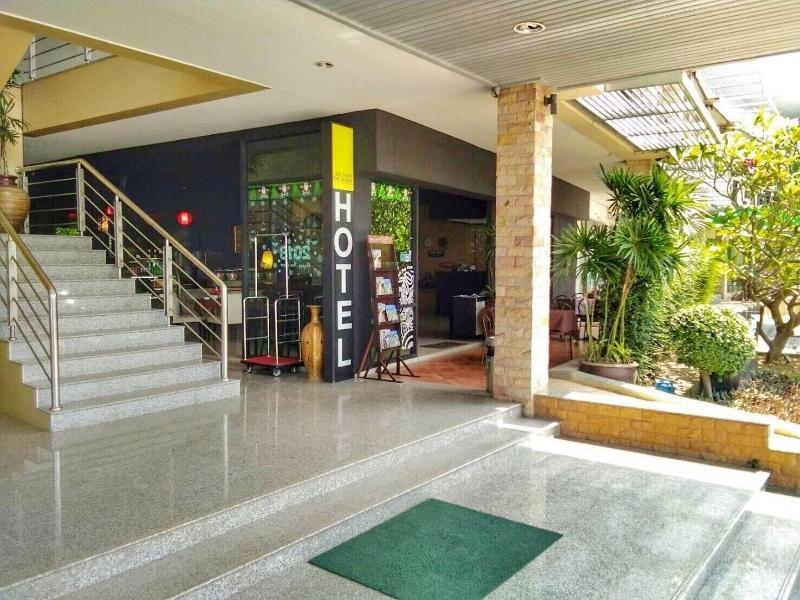 The Green Plaza Hotel - Genel