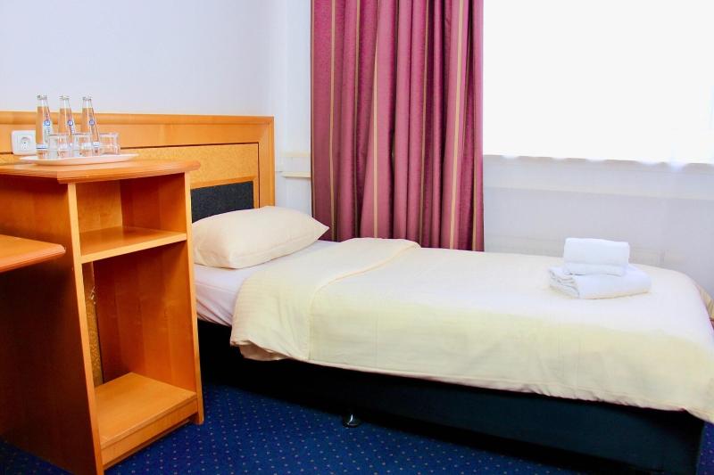 Parkhotel Viktoria - Oda