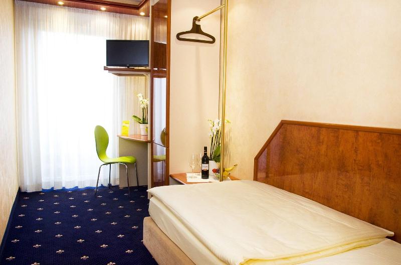 Hotel Sonnenhof - Oda