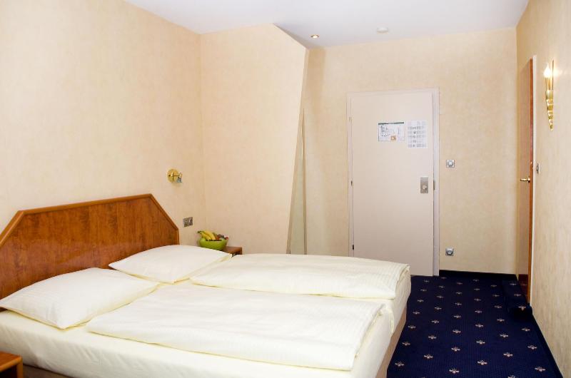 Hotel Sonnenhof - Oda