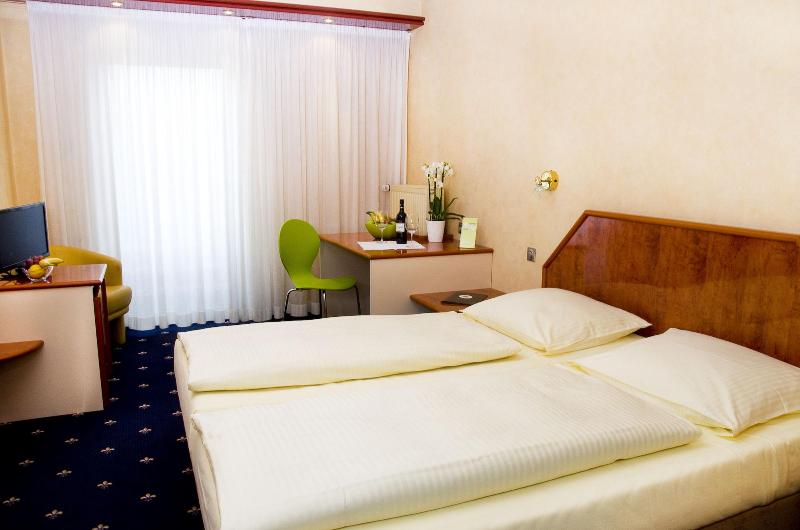 Hotel Sonnenhof - Oda