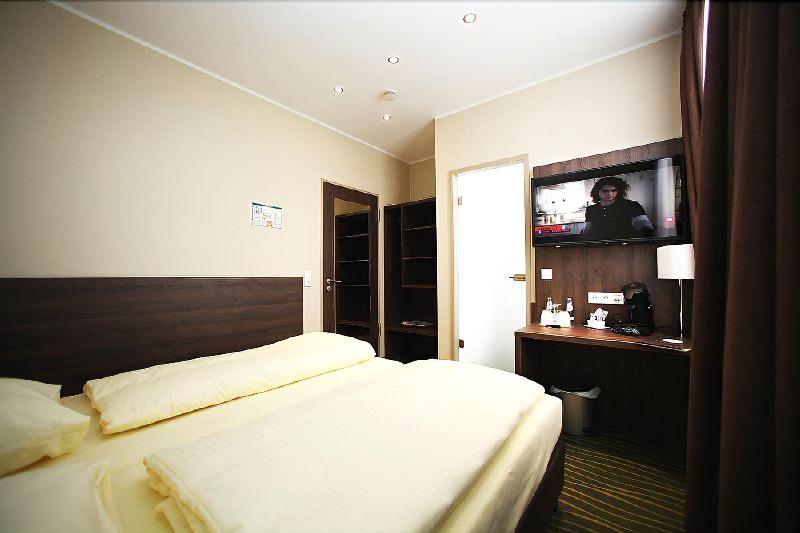 Hotel Sonnenhof - Oda