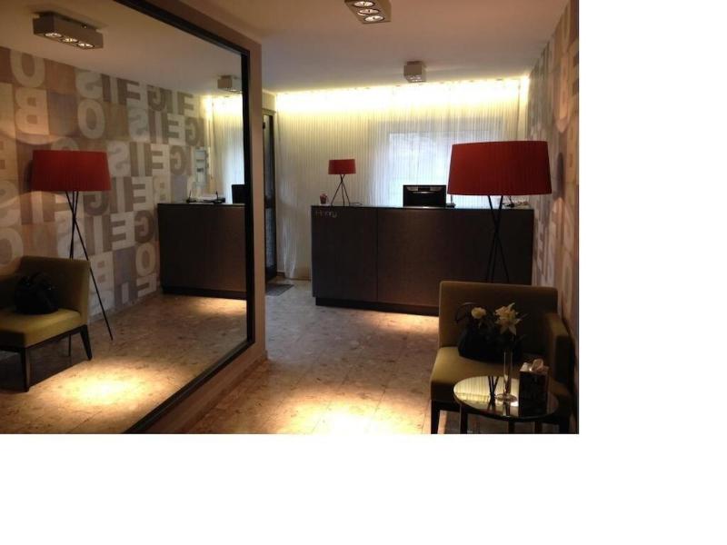Hotel Henry - Lobi