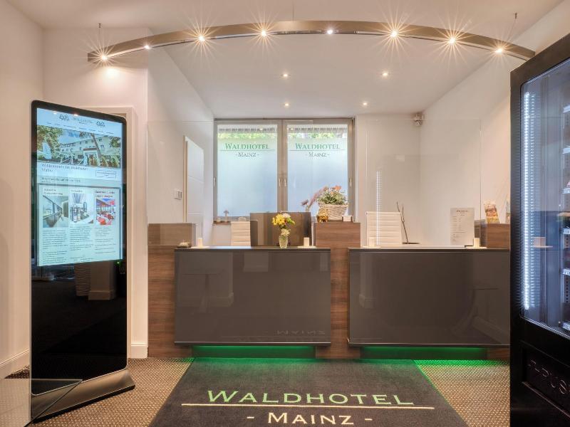 Waldhotel Mainz - Lobi