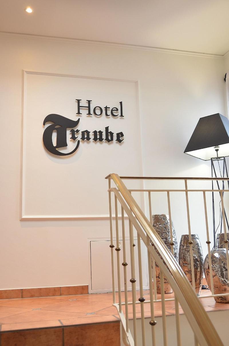 Hotel Zur Traube - Lobi