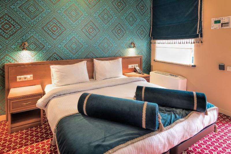 Golden Tulip Borjomi - Oda