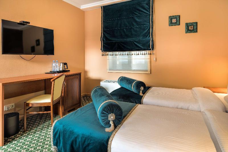 Golden Tulip Borjomi - Oda