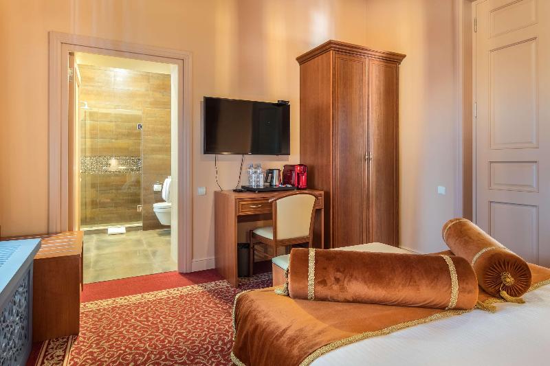 Golden Tulip Borjomi - Oda