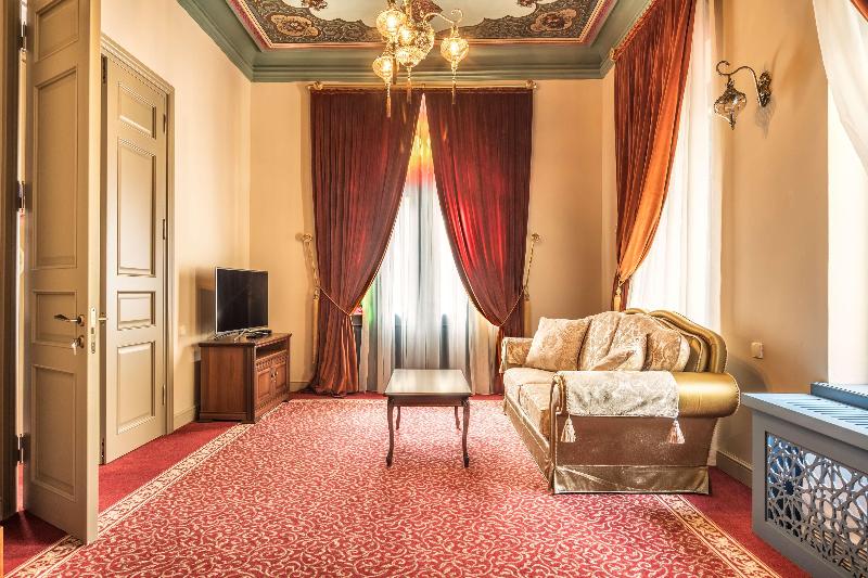 Golden Tulip Borjomi - Oda