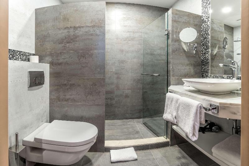 Golden Tulip Borjomi - Oda