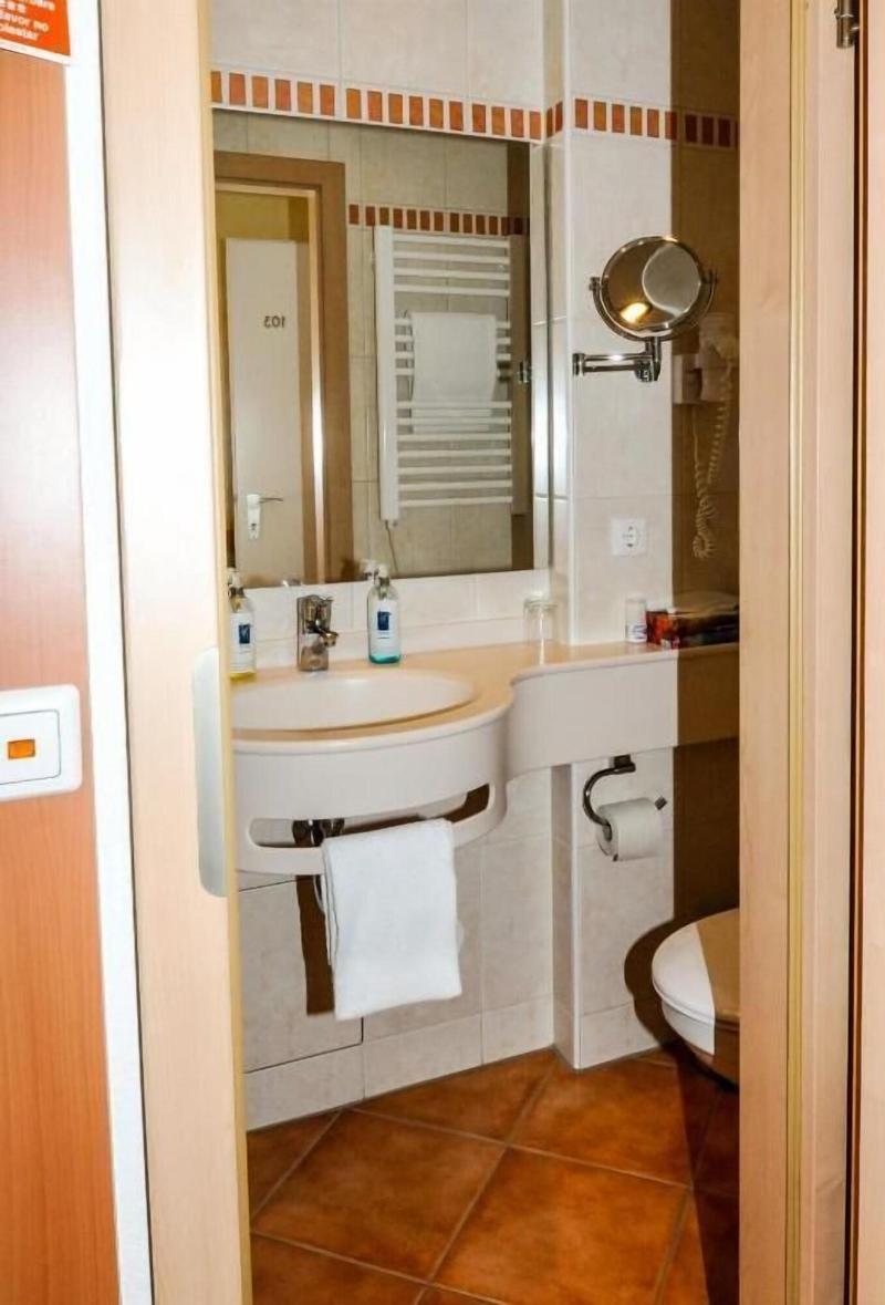 Hotel Garni Metzingen - Oda