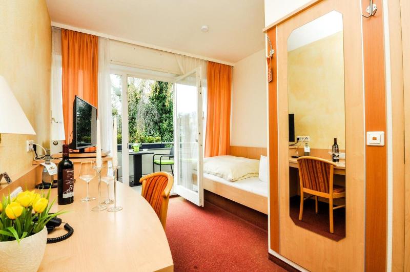 Hotel Garni Metzingen - Oda