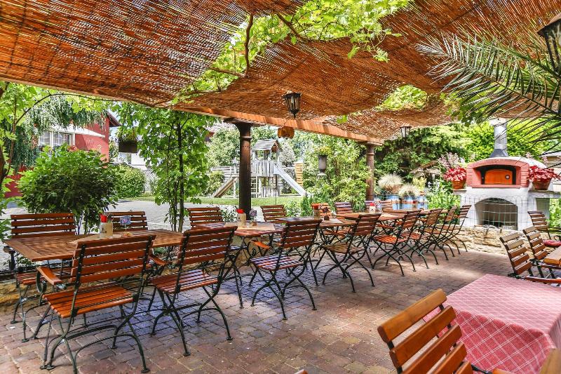 Hotel Restaurant Zum Ochsen - Teras