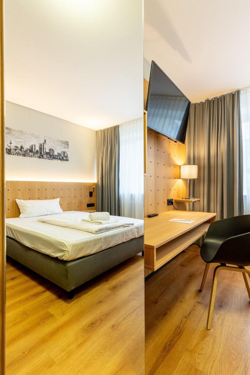 Mk Hotel Berlin - Oda