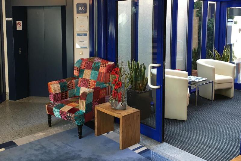 Ambassador Apparthotel - Lobi