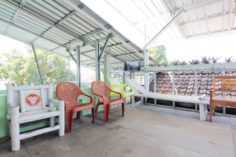 Tiga Dua Homestay by ZUZU - Genel