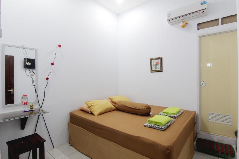 Tiga Dua Homestay by ZUZU - Oda