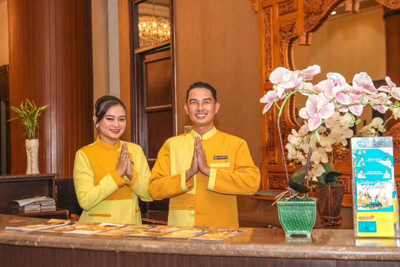 Grand Q Hotel Gorontalo - Lobi