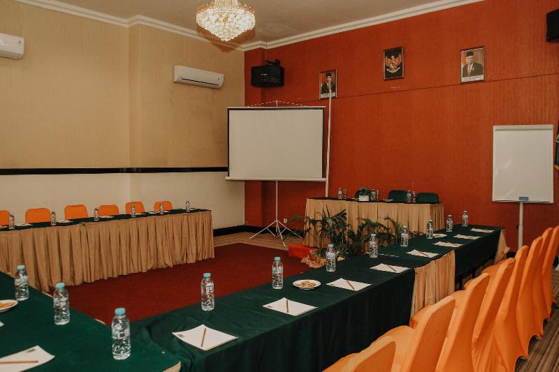 Grand Q Hotel Gorontalo - Toplantı