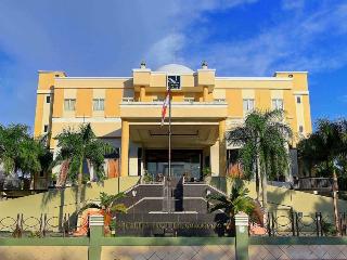 Grand Q Hotel Gorontalo otel fotoğrafı